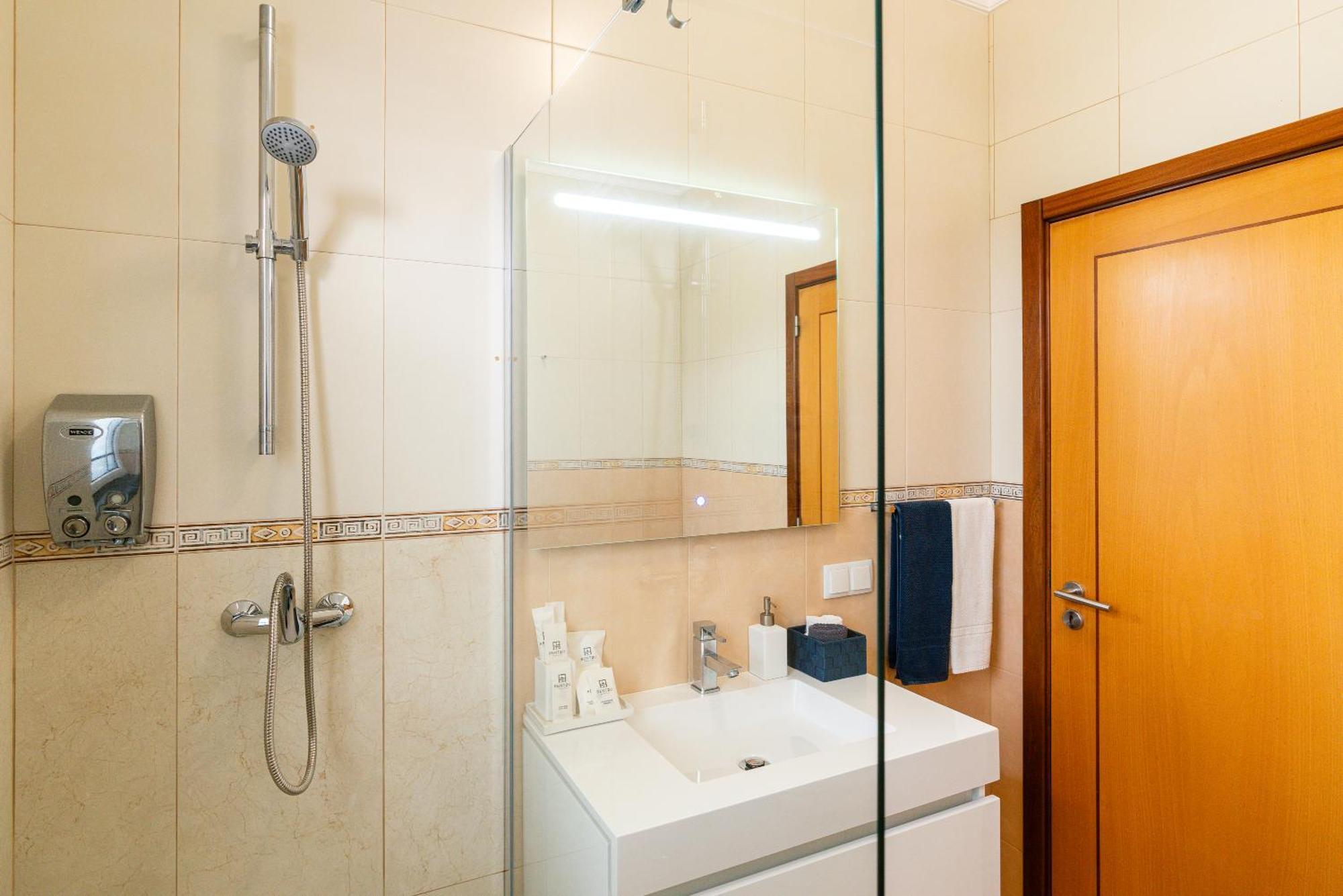 Casa Agrela By Rent2U, Lda Villa Calheta  Exteriör bild